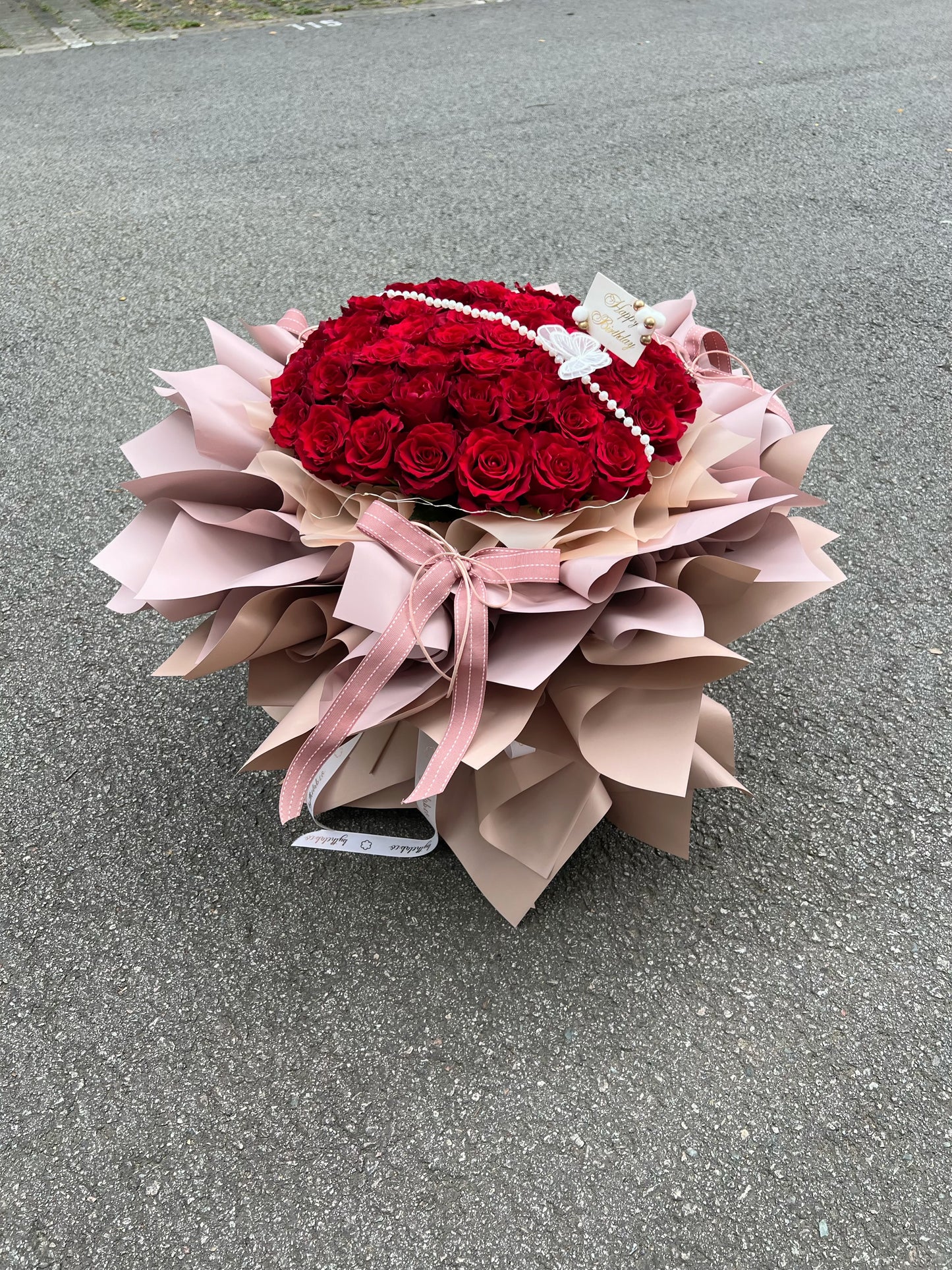 52 Stalks Fresh Red Roses in Nude Wispy Spikes Series