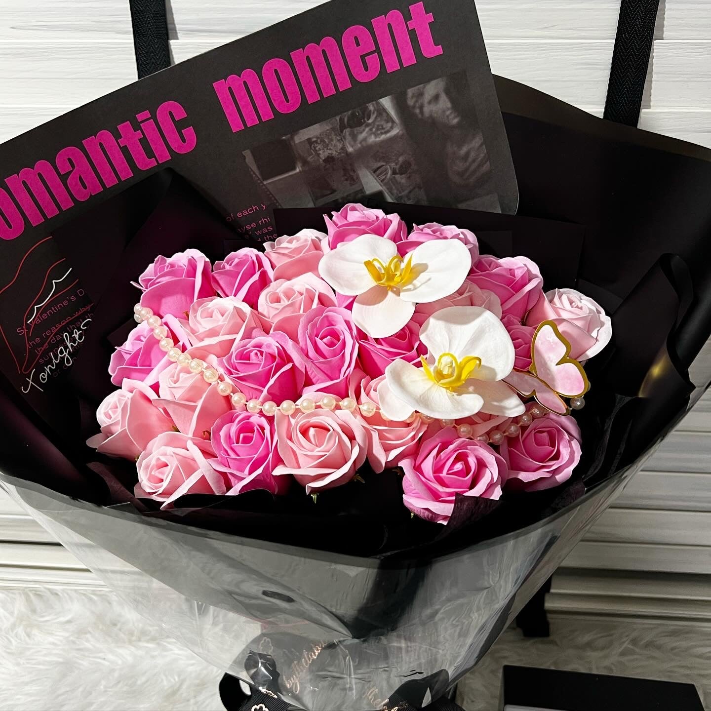 Romantic Moment - 25 Stalks Soap Roses with Phalaenopsis