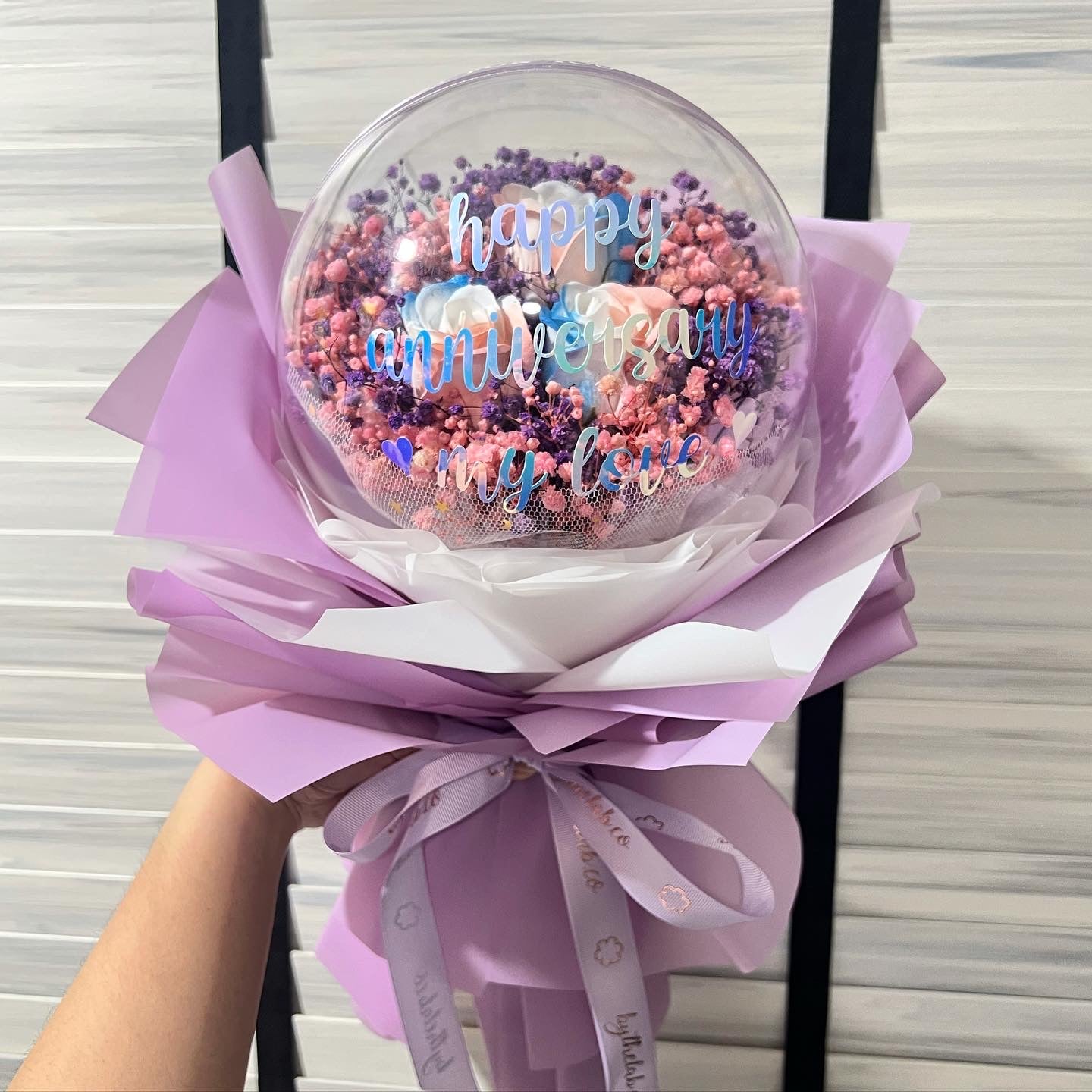 Acrylic Ball Bouquet with 3 Stalks Soap Roses and Preserved Babybreath