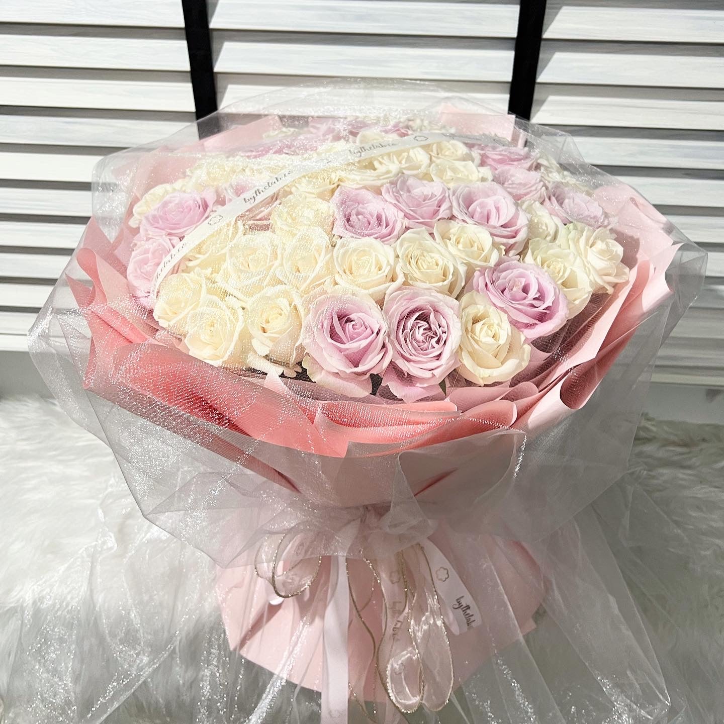 52 Stalks Fresh Pink and Cream Roses in Dreamy White Bouquet