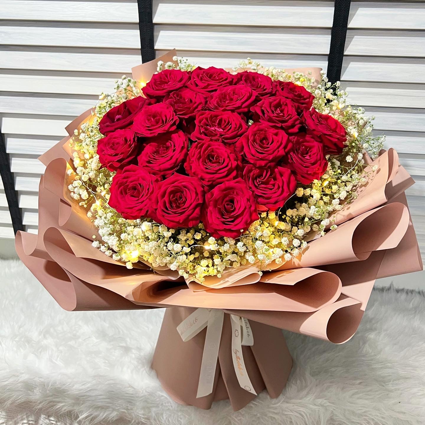 19 Stalks Fresh Red Roses with Babybreath in Plain Jane